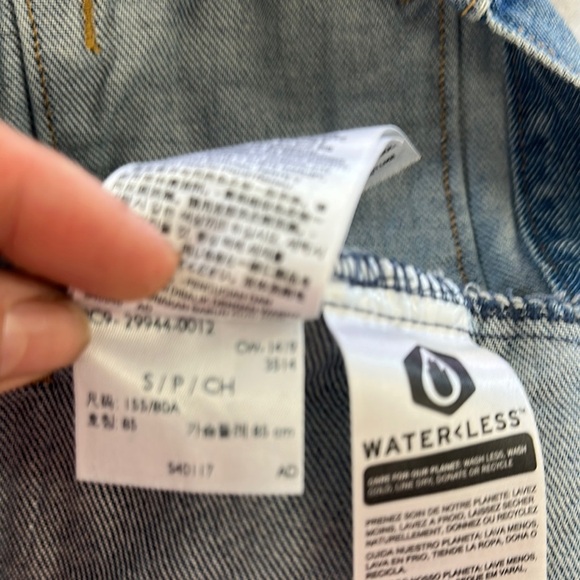 Levi's Classic Blue Denim Jacket​‎ - Picture 8 of 8